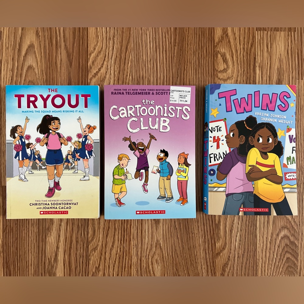 Middle School Age Graphic Novel Set